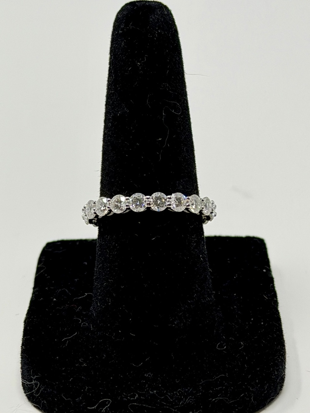 3.2 tcw Moissanite Eternity Band Ring - 925 Sterling Silver Sz 6 - BRAND NEW